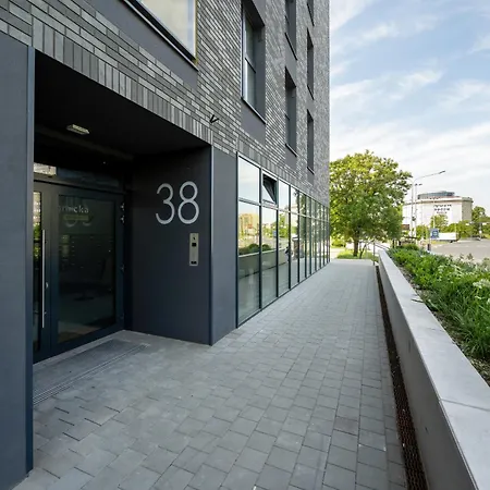 Modern With Parking And Air-conditioning In By Renters Wroclaw