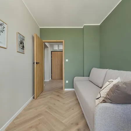 Modern With Parking And Air-conditioning In By Renters Apartament *
