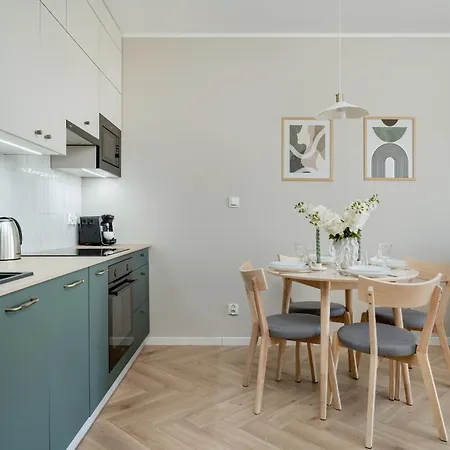 Modern With Parking And Air-conditioning In By Renters Daire *