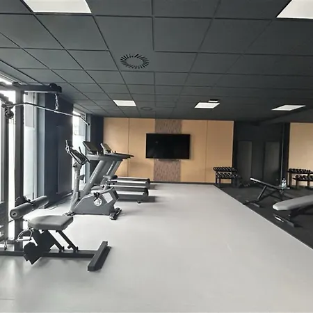 Modern With Parking And Air-conditioning In By Renters * ヴロツワフ